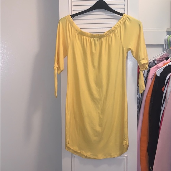 Yellow Dress - Picture 3 of 5